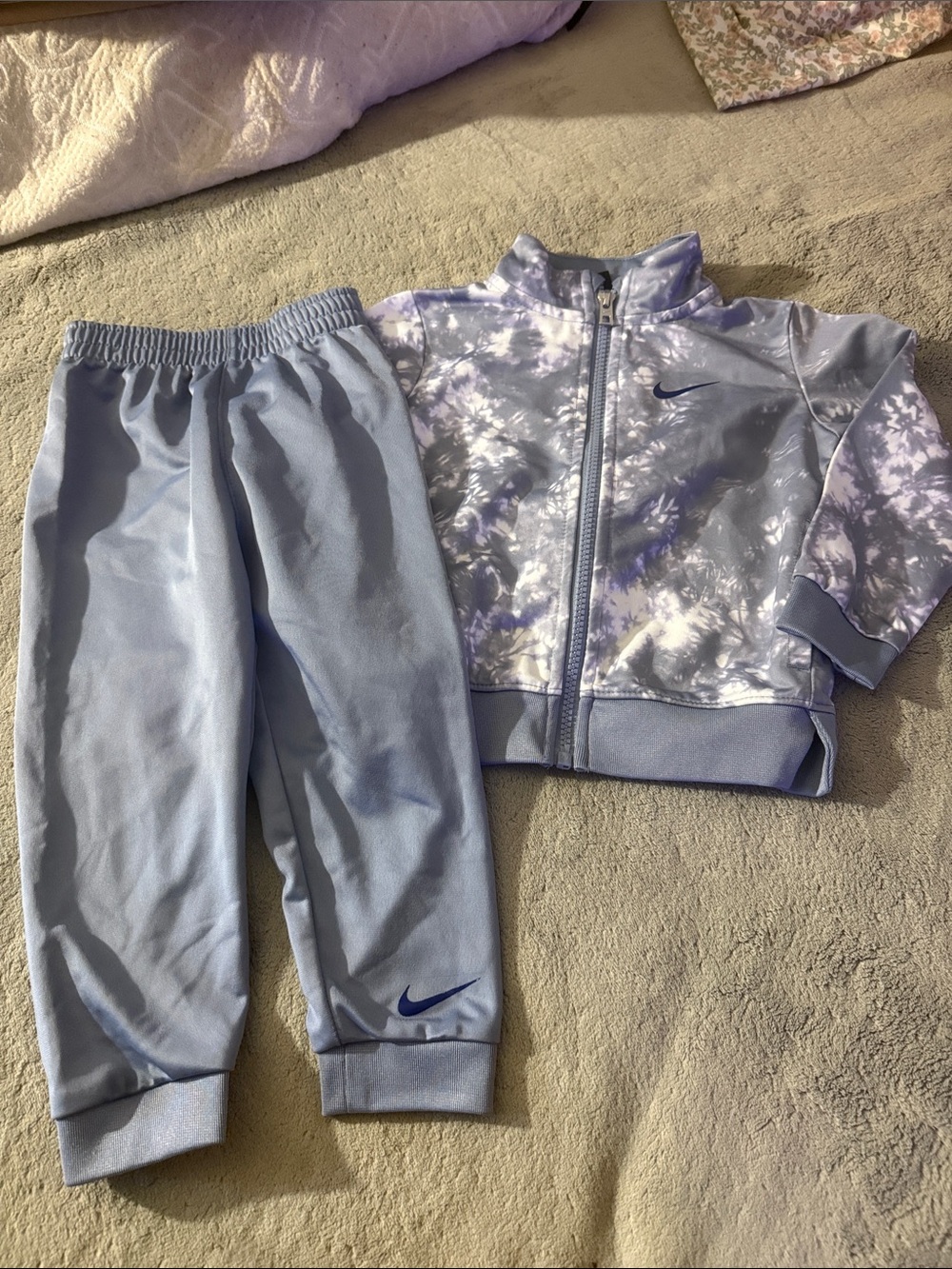 Nike Kids Light Purple Tie-Dye Jacket & Solid Joggers